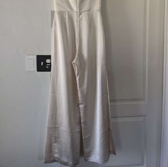 Monique Lhuillier Doutzen V-Neck Jumpsuit - Picture 8 of 11